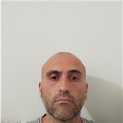 Sono un grafico con più di 20 anni d'esperienza, ho sempre svolto questo lavoro nell'ambito dell'arredamento di interni, partecipando attivamente con le aziende con cui ho collaborato all'allestimento dei propri spazi all'interno del salone del mobile di
